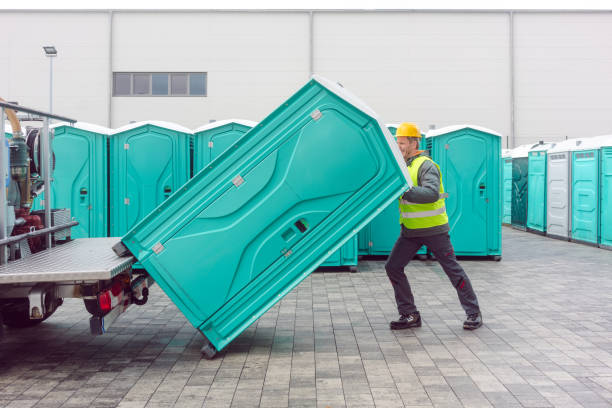 Porta potty delivery and setup in West Hill, OH